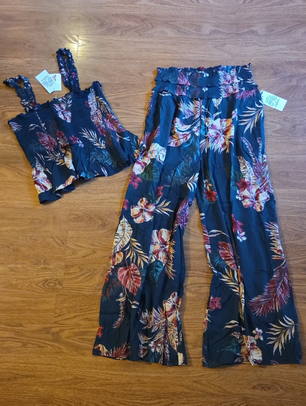 NWT Patrons of Peace Navy Floral Wide-Leg Jumpsuit And Peplum Top Set - Size LAR